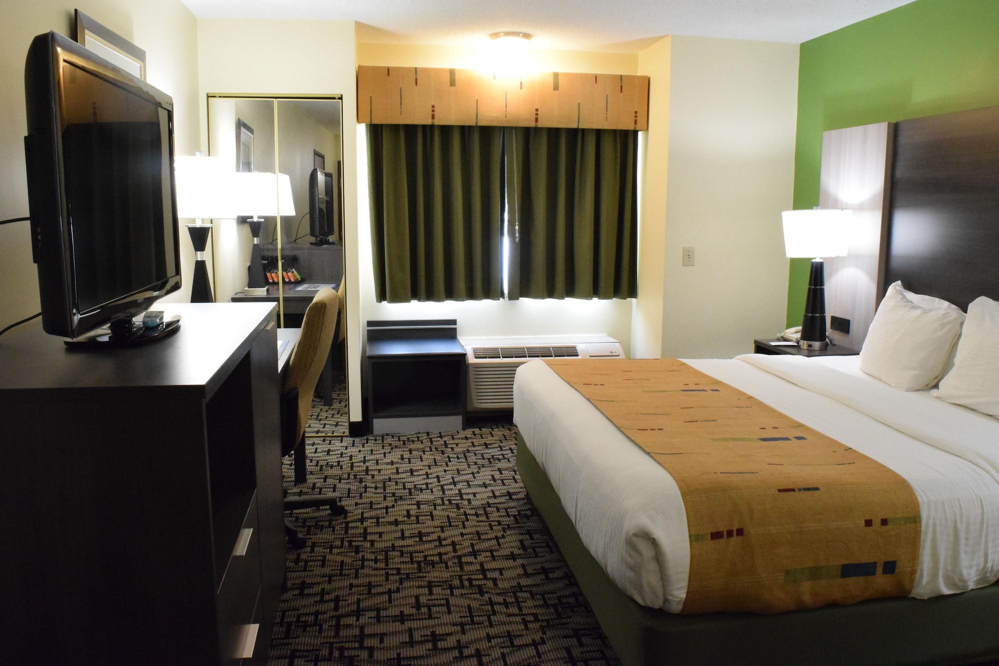 Best Western Crown Inn & Suites - Batavia Exteriör bild