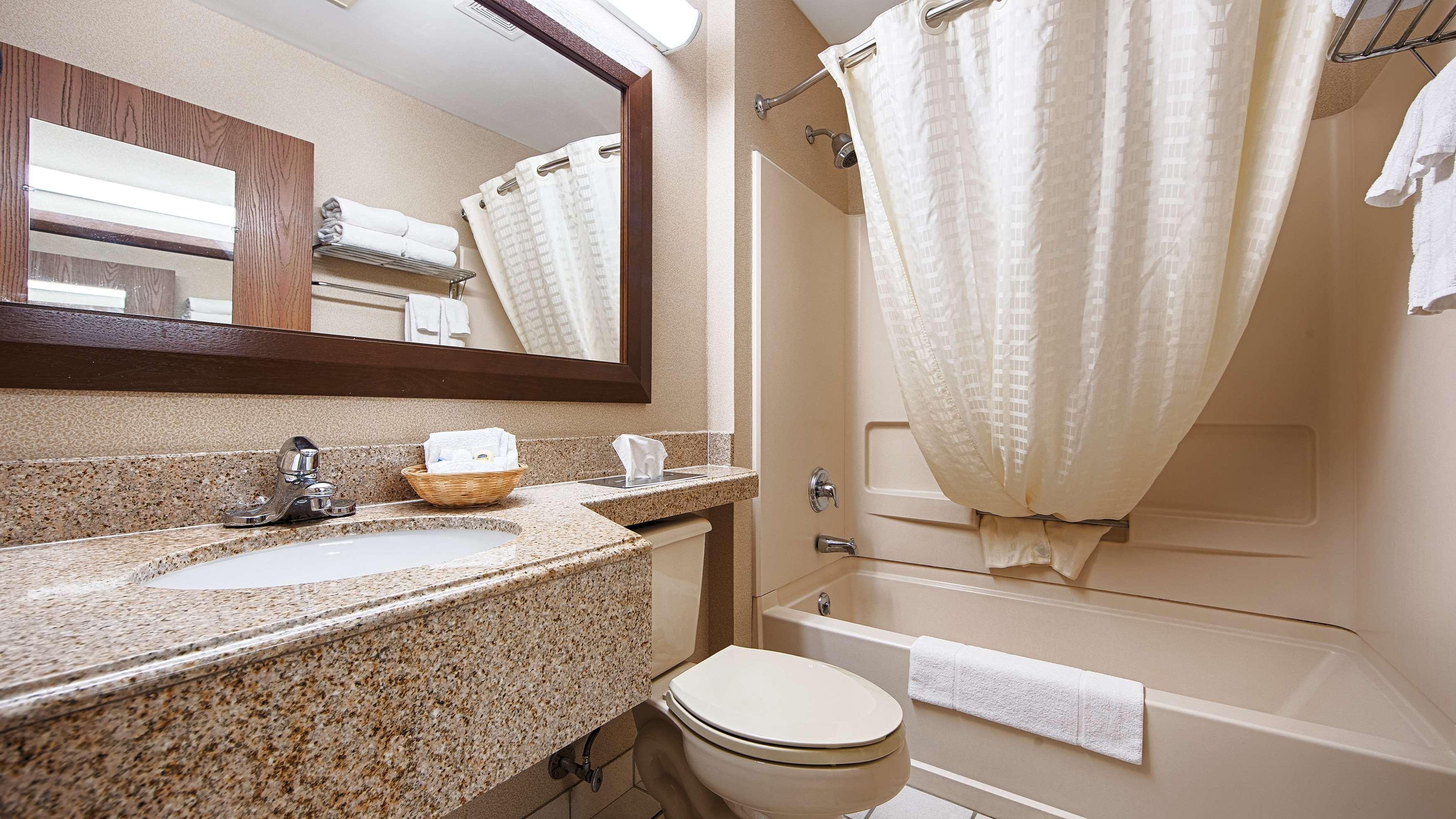 Best Western Crown Inn & Suites - Batavia Rum bild