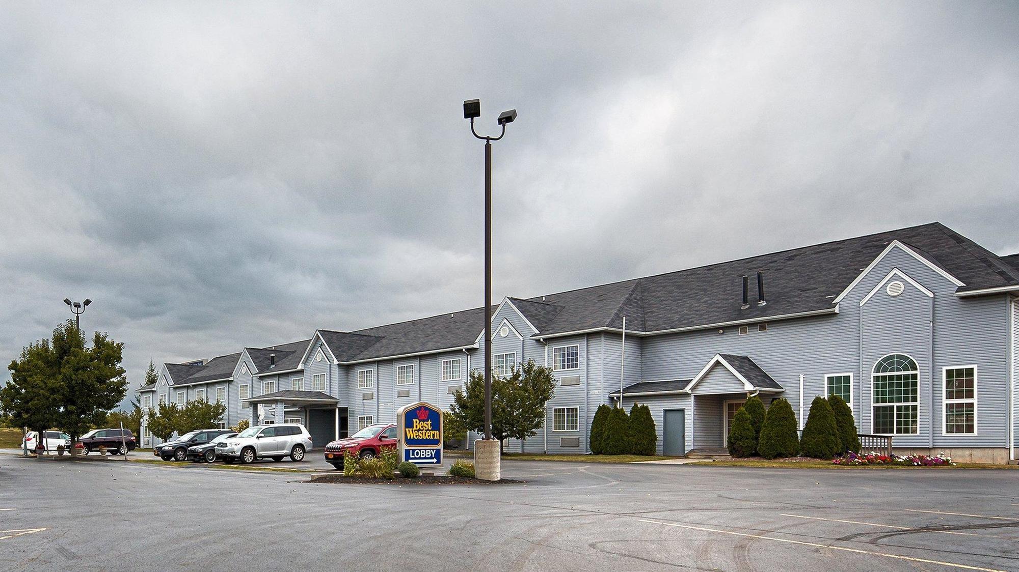 Best Western Crown Inn & Suites - Batavia Exteriör bild