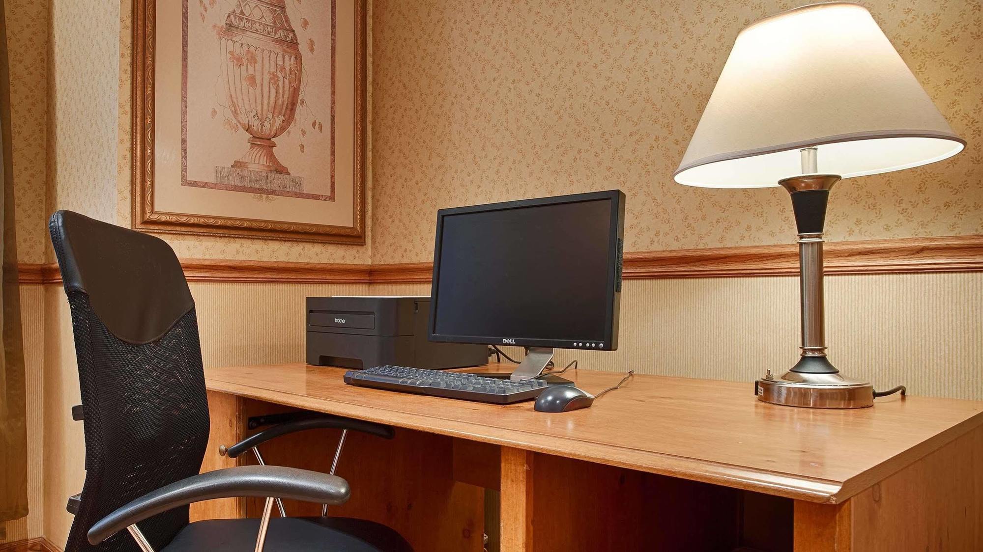 Best Western Crown Inn & Suites - Batavia Exteriör bild