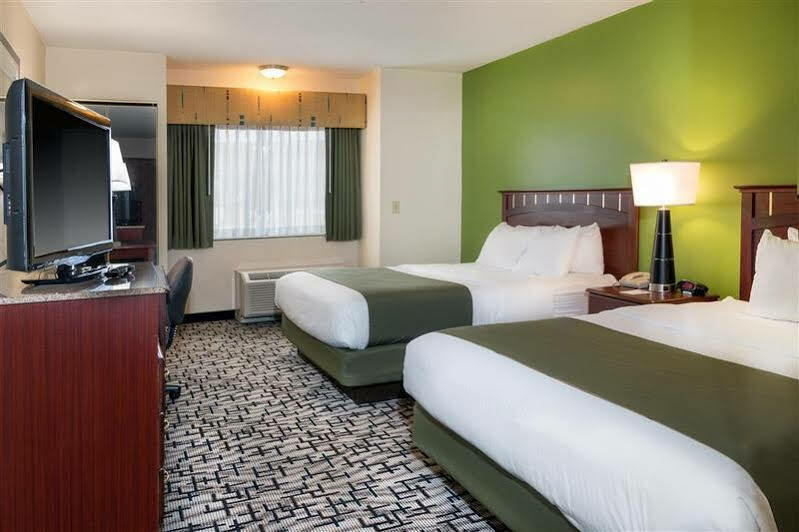 Best Western Crown Inn & Suites - Batavia Exteriör bild